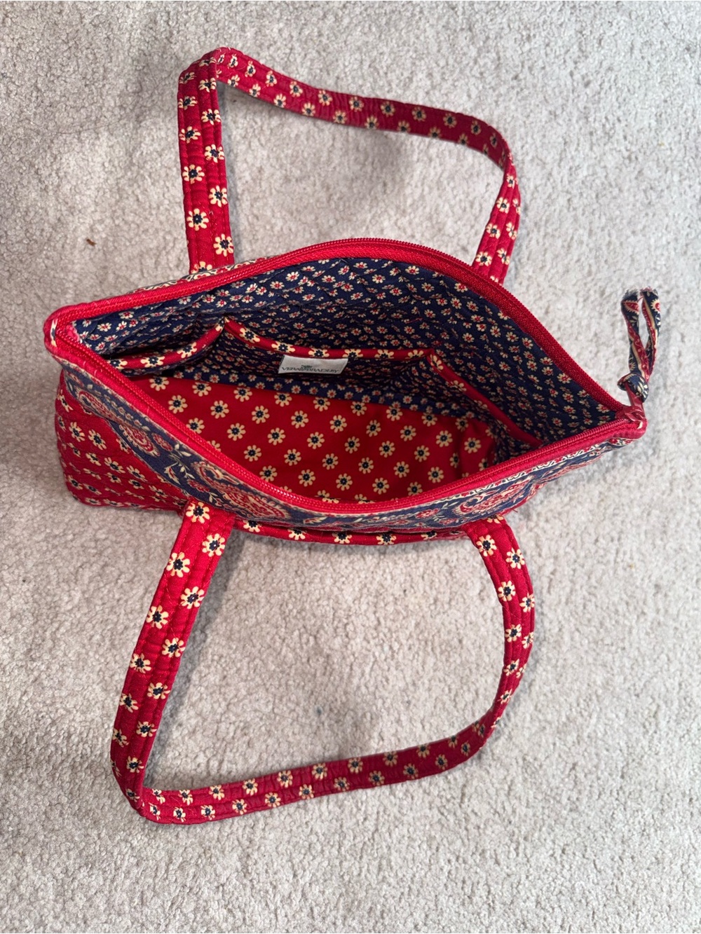 Vintage NWOT Vera Bradley Little Betsy - Americana Red - Picture 7 of 7